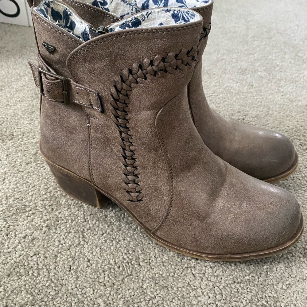 Roxy Brown Heeled Ankle Boots